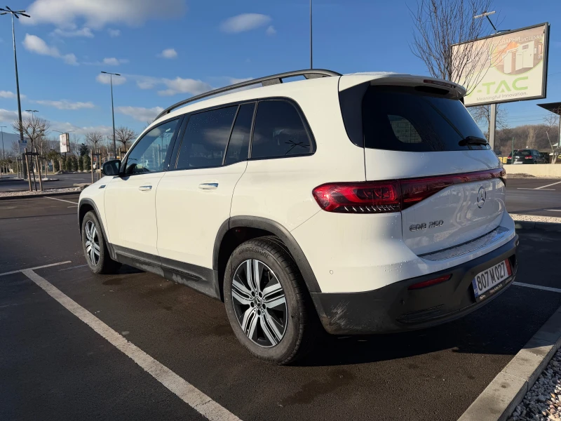 Mercedes-Benz EQB 250 , снимка 3 - Автомобили и джипове - 52753854