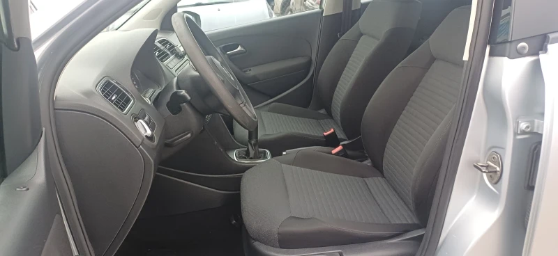 VW Polo 1.6 TDI, снимка 8 - Автомобили и джипове - 53056853