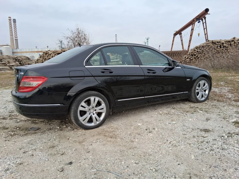 Mercedes-Benz C 220 2.2.C.D.I.I Avtomat / Full OM-646-Avangarde  , снимка 3 - Автомобили и джипове - 53179721