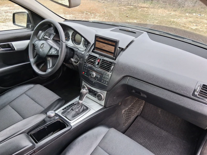 Mercedes-Benz C 220 2.2.C.D.I.I Avtomat / Full OM-646-Avangarde  , снимка 8 - Автомобили и джипове - 53179721