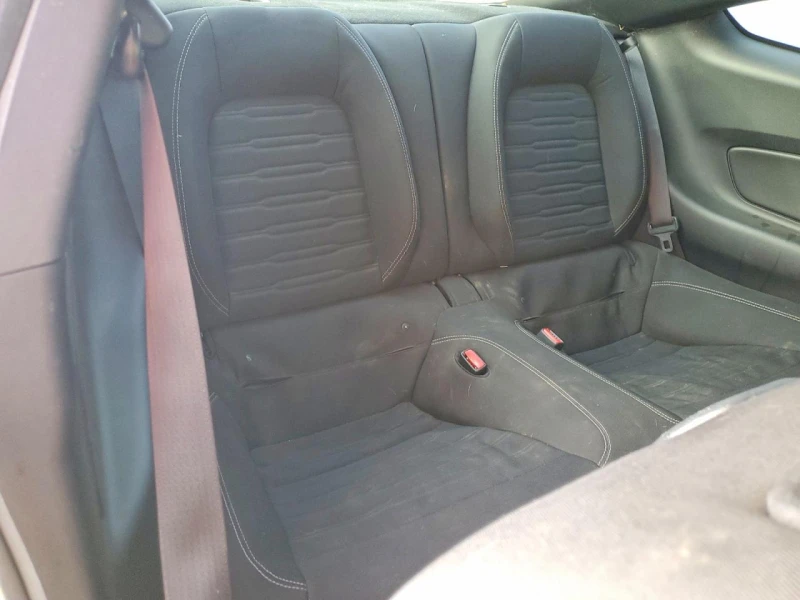 Ford Mustang 5.0GT* РЪЧКА, снимка 9 - Автомобили и джипове - 53403938