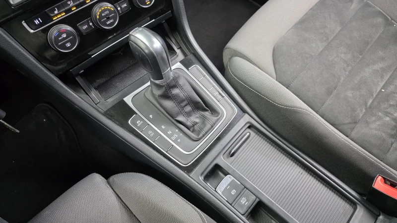 VW Golf 2.0 TDI autogeorge.com, снимка 7 - Автомобили и джипове - 53410960