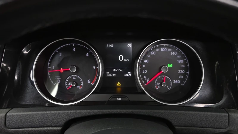 VW Golf 2.0 TDI autogeorge.com, снимка 6 - Автомобили и джипове - 53410960