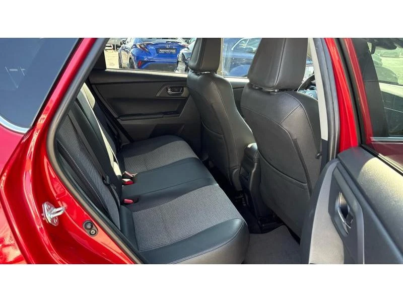 Toyota Auris HB 1.8HSD LUNA, снимка 7 - Автомобили и джипове - 56160043
