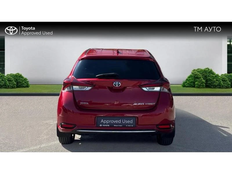 Toyota Auris HB 1.8HSD LUNA, снимка 4 - Автомобили и джипове - 56160043