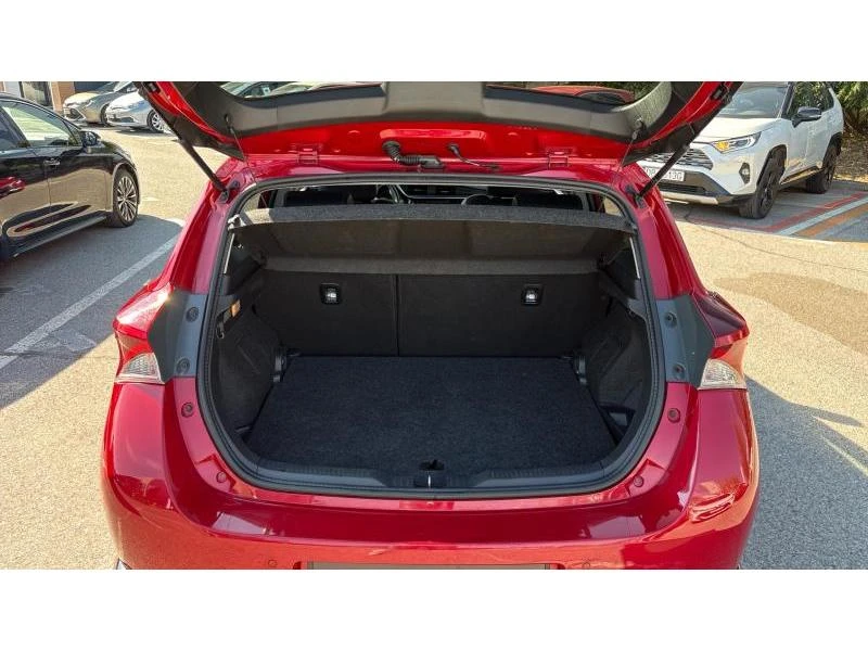 Toyota Auris HB 1.8HSD LUNA, снимка 10 - Автомобили и джипове - 56160043