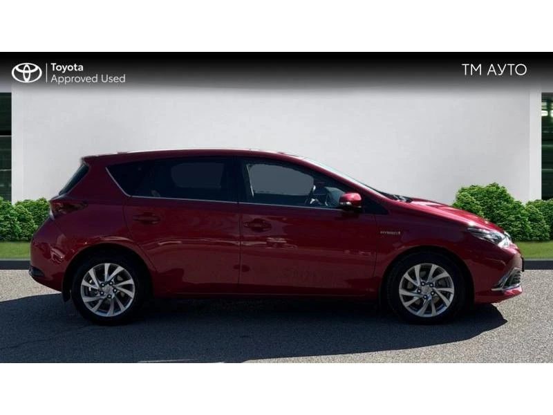Toyota Auris HB 1.8HSD LUNA, снимка 17 - Автомобили и джипове - 56160043
