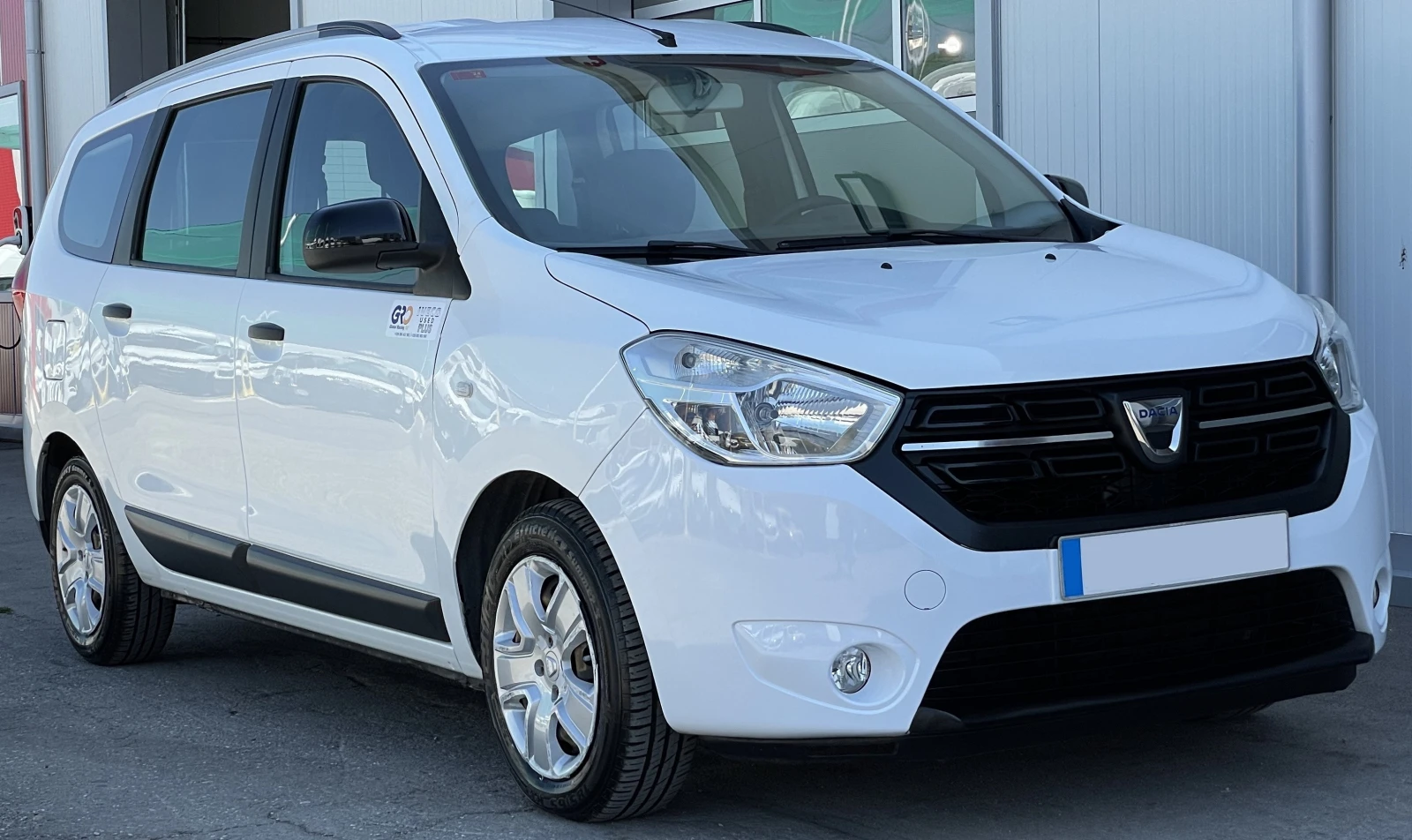 Dacia Lodgy 1.5 dCi Comfort - изображение 7