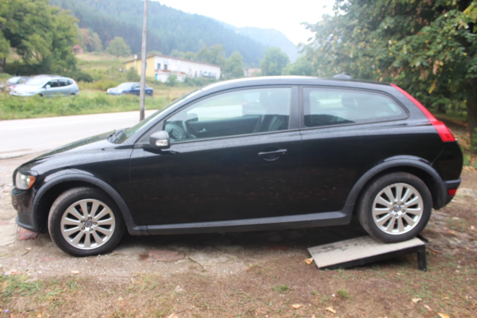 Volvo C30 2.0ТДИ КУПЕ - изображение 9