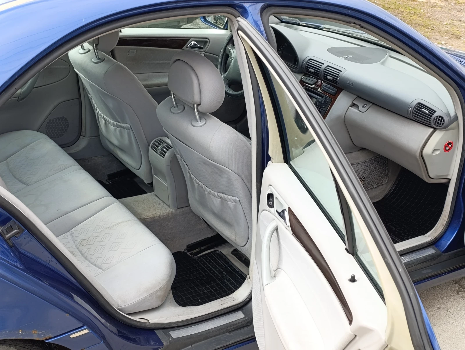 Mercedes-Benz C 200 Elegance  - изображение 5