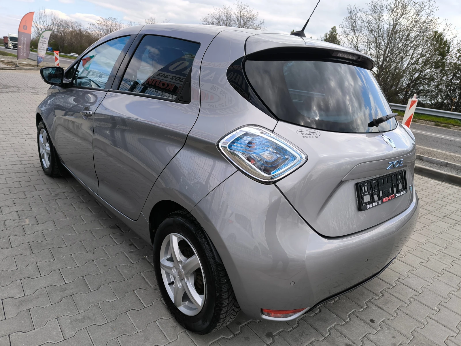 Renault Zoe 100%ЕЛ.60к.с.АВТОМАТ, LED, ПЕРФЕКТЕН - изображение 4