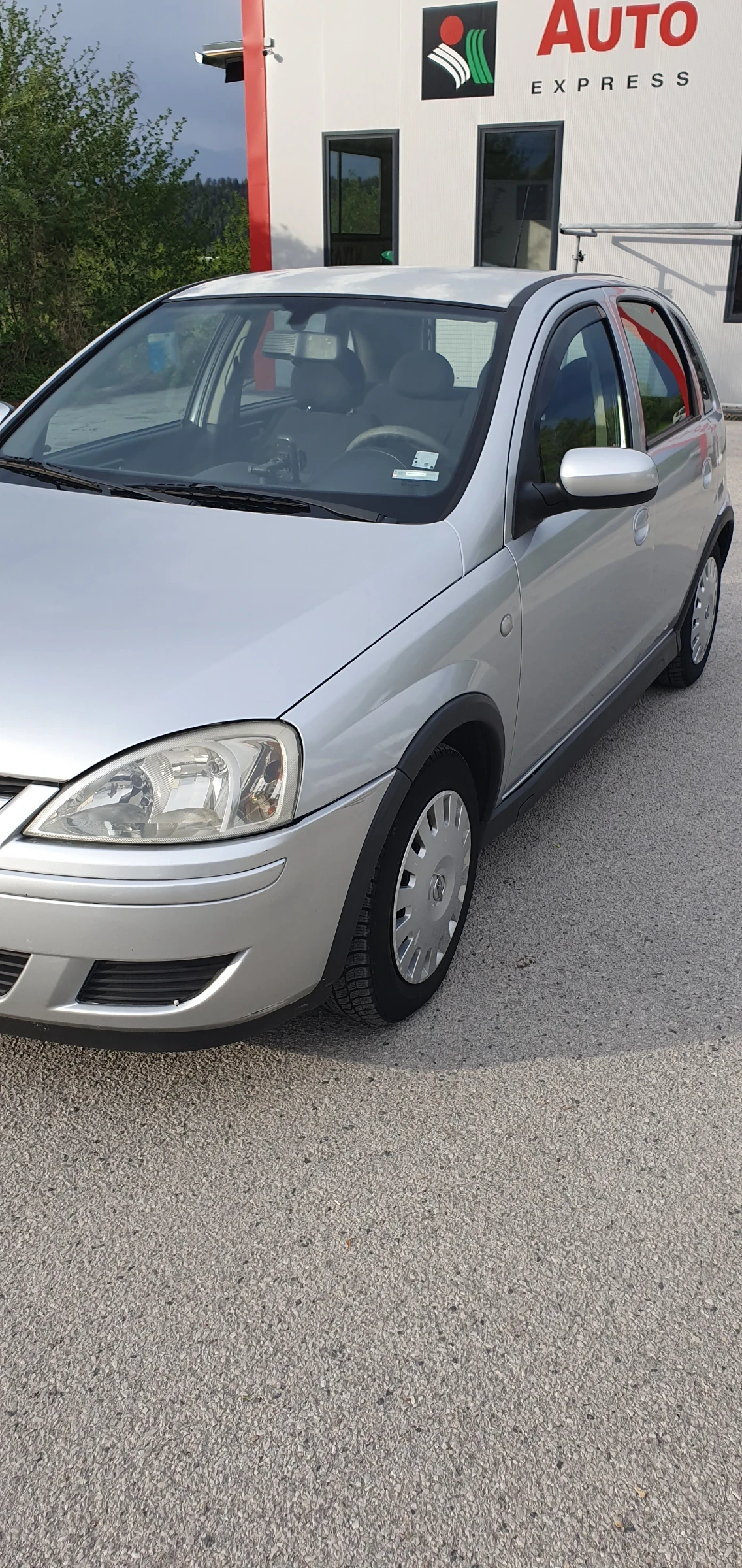 Opel Corsa  - изображение 7