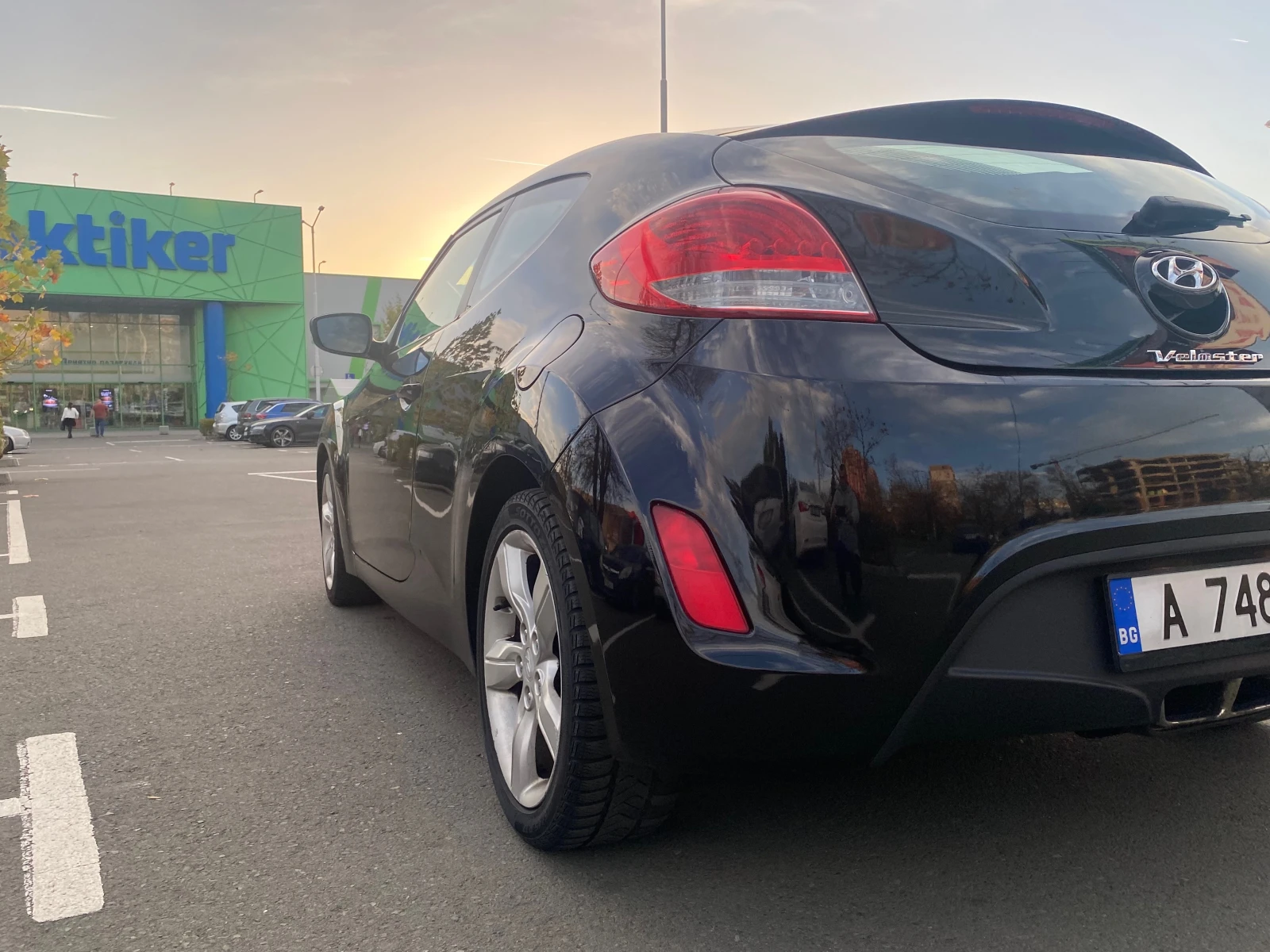 Hyundai Veloster  1, 6 Автоматик щвейцария - изображение 8