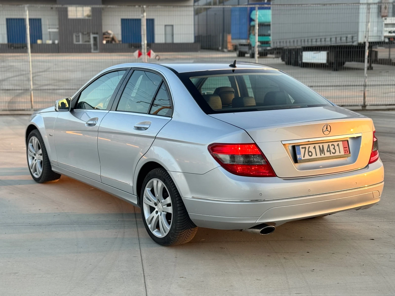 Mercedes-Benz C 220  - изображение 4