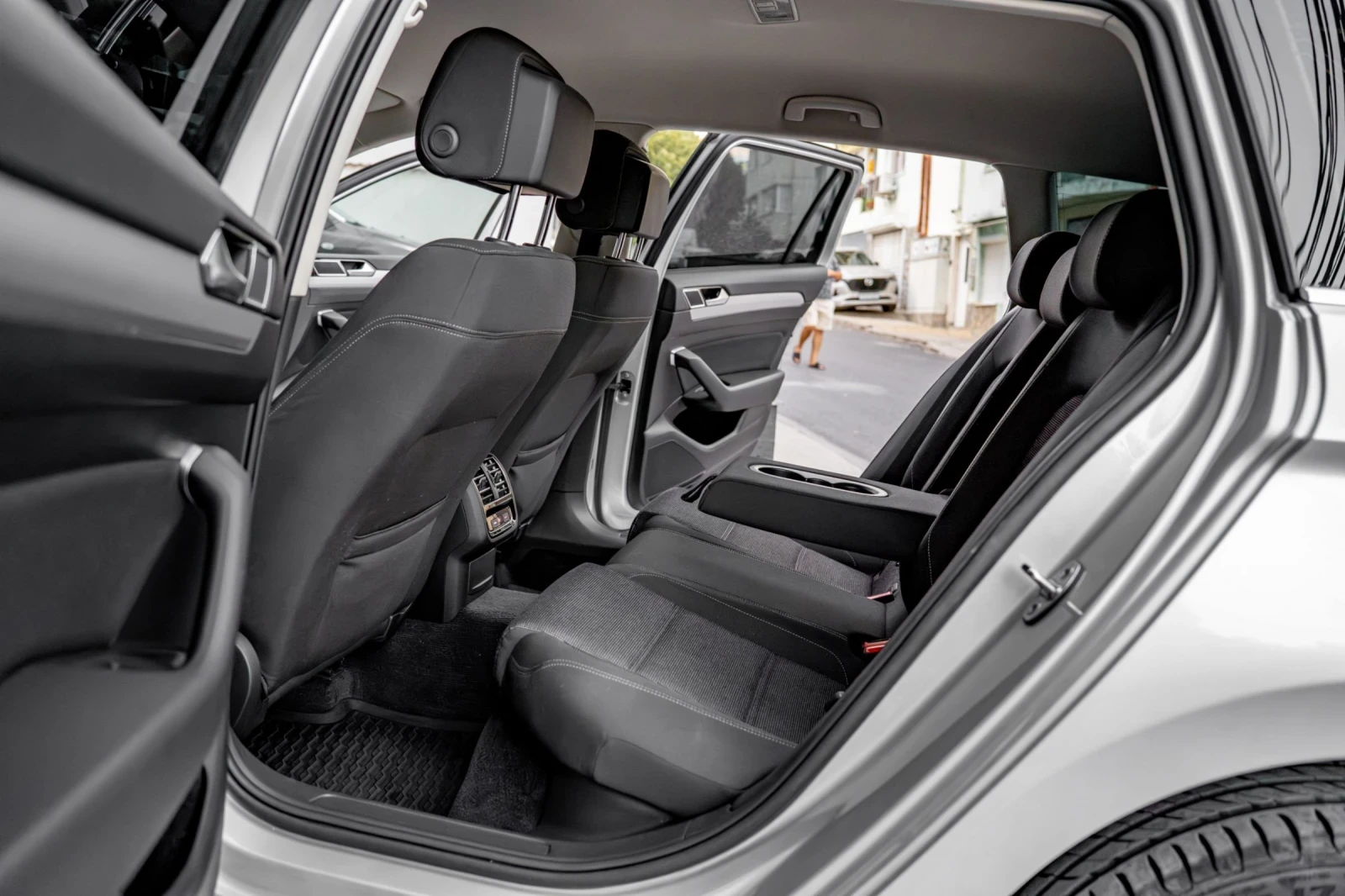 VW Passat | Mobile.bg   13