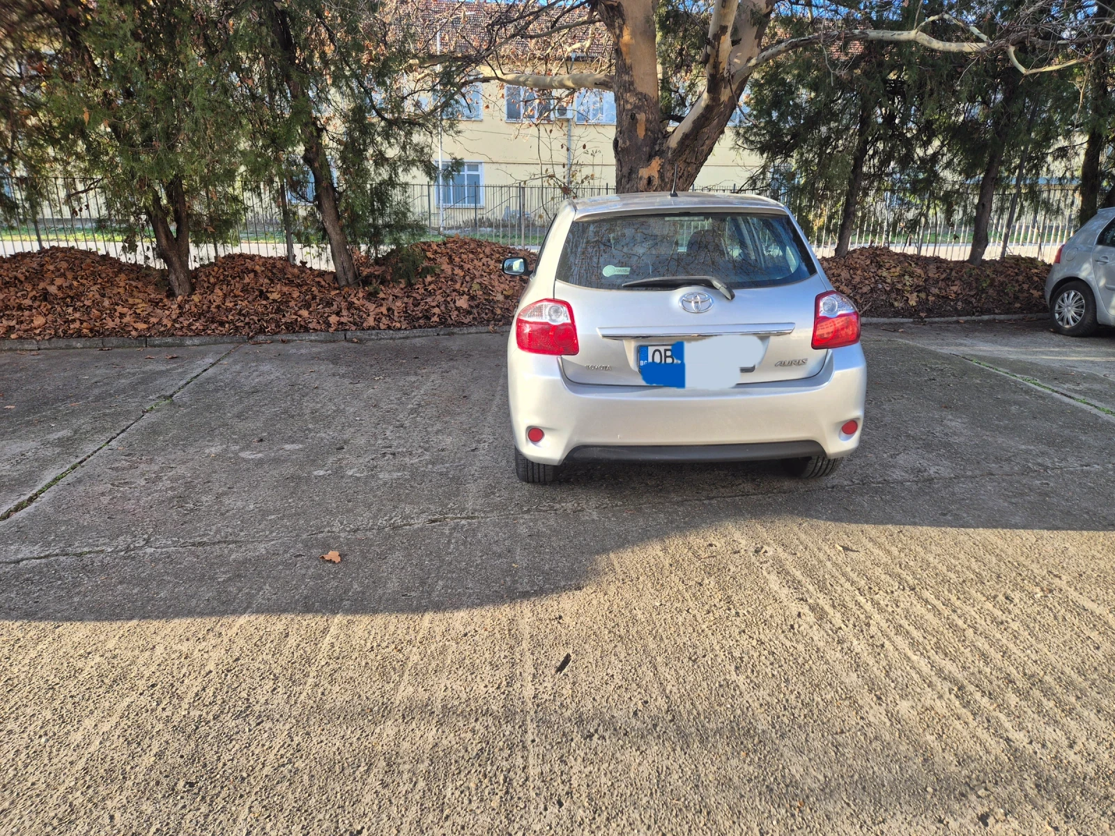 Toyota Auris 1.3 VVTI 5499 evro | Mobile.bg � ����������� 10