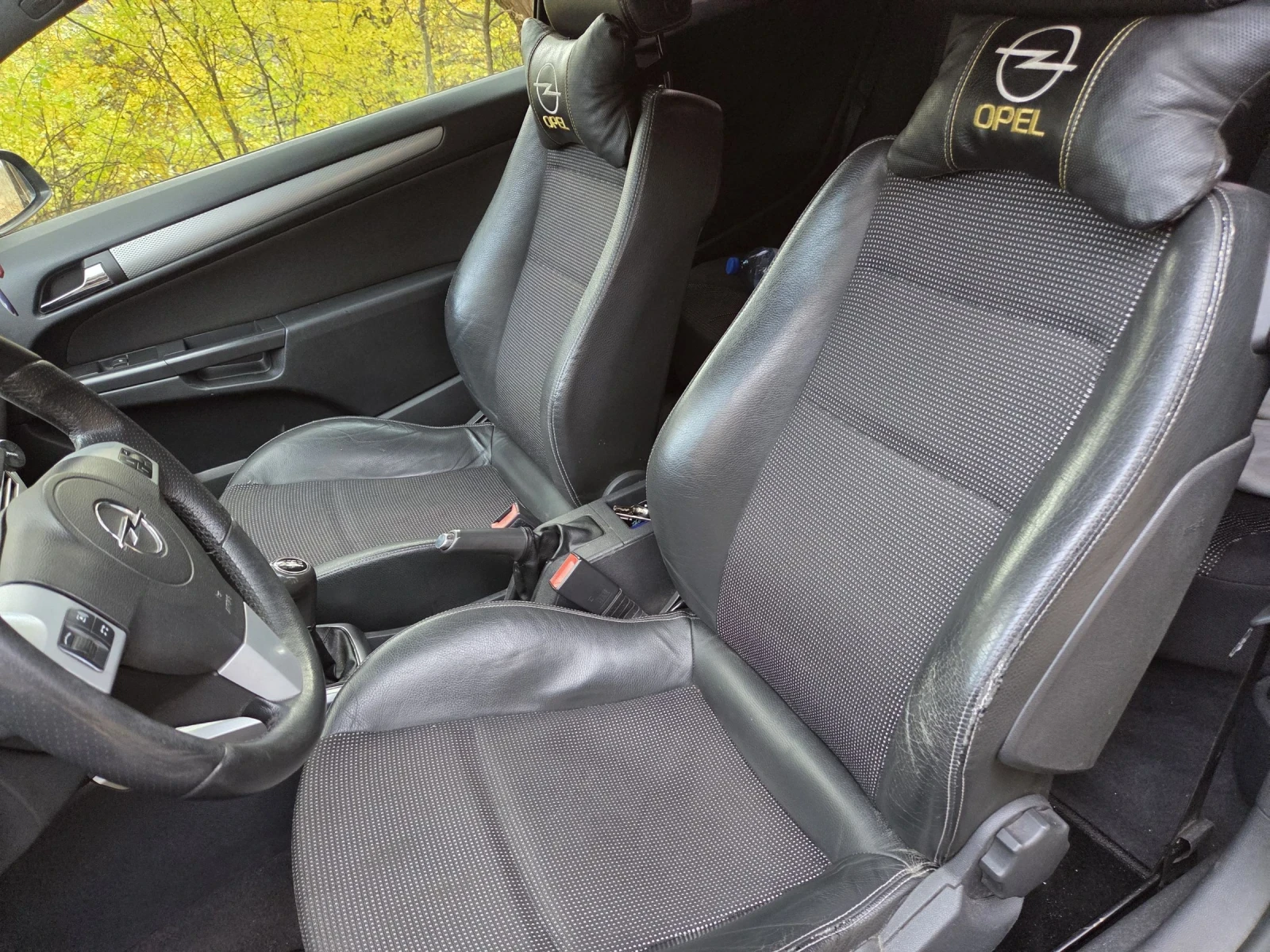 Opel Astra H GTC 1.9 - изображение 8