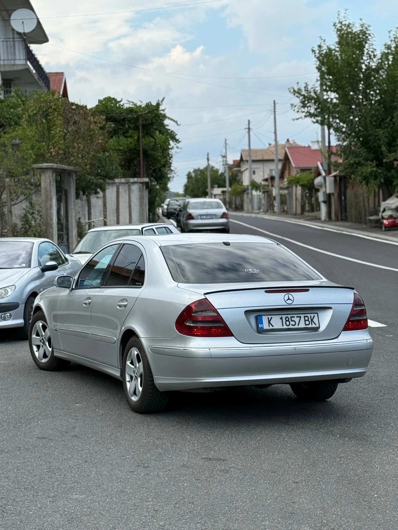 Mercedes-Benz E 270  - изображение 5