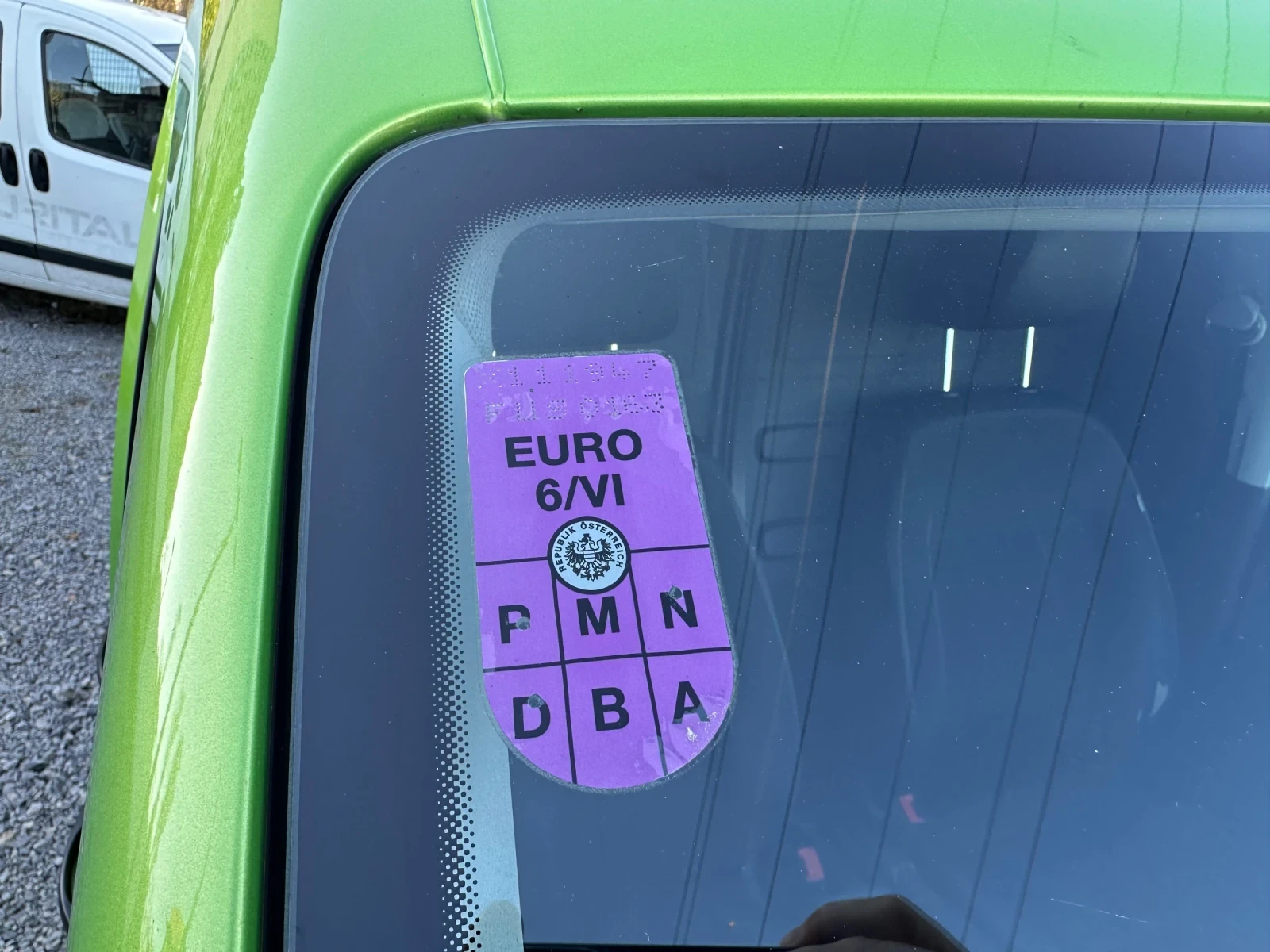 VW Caddy 2.0TDI  ! EURO6 | Mobile.bg   16