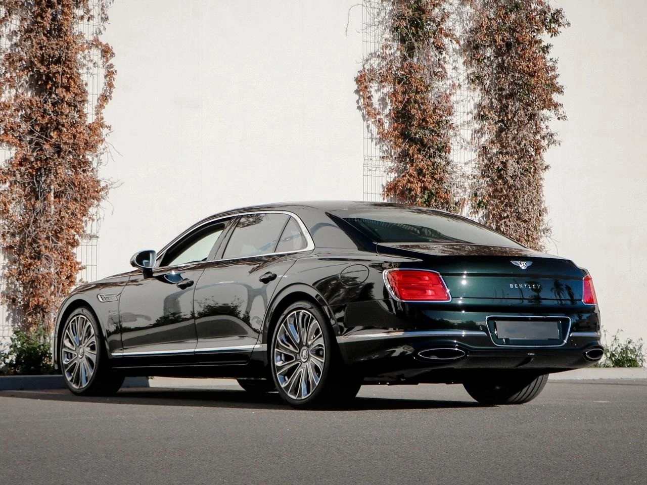 Bentley Flying Spur SPEED V8 HYBRID/MULLINER/B&O/NIGHT VISION/PANO/HUD - изображение 4