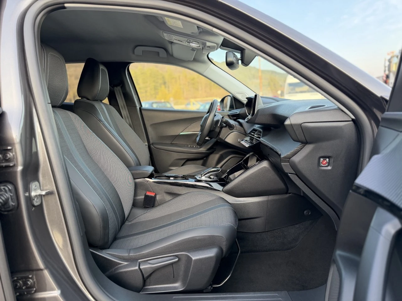 Peugeot 2008 1.5 BlueHDI AUTOMATIC | Mobile.bg � ����������� 13