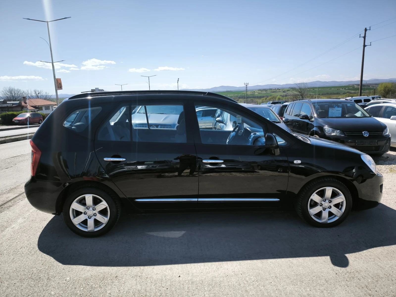 Kia Carens 2.0D, снимка 4 - Автомобили и джипове - 54151784