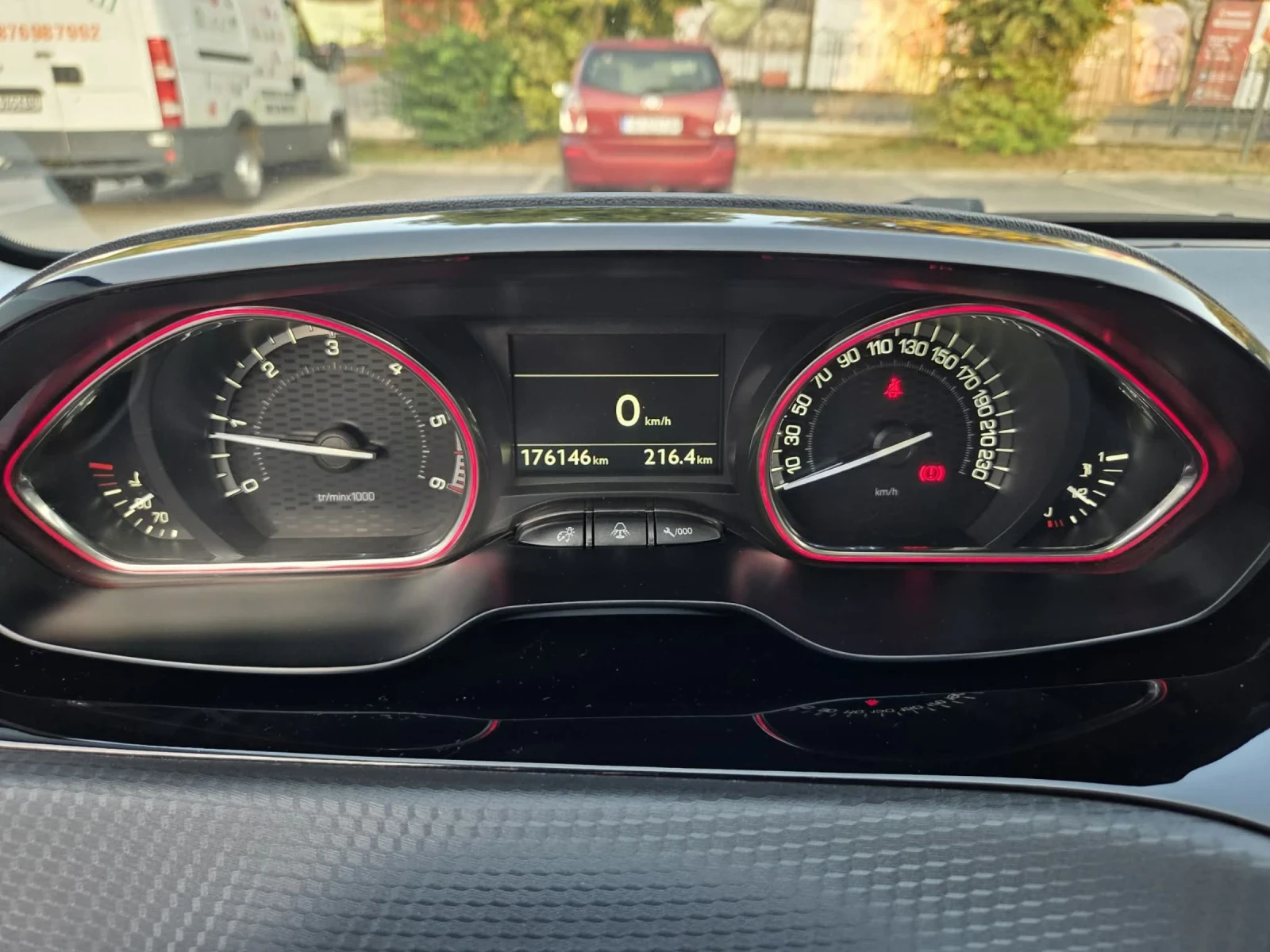 Peugeot 2008 1.6 hdi GT line, снимка 14 - Автомобили и джипове - 54337882