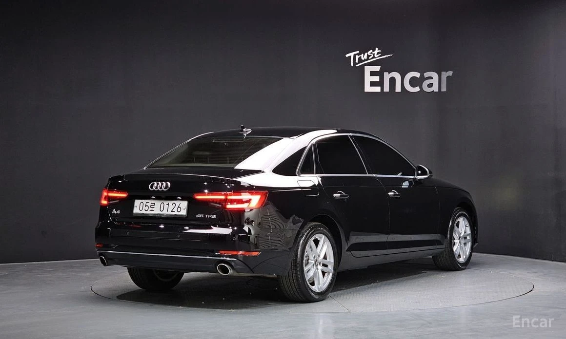 Audi A4, снимка 2 - Автомобили и джипове - 54368253