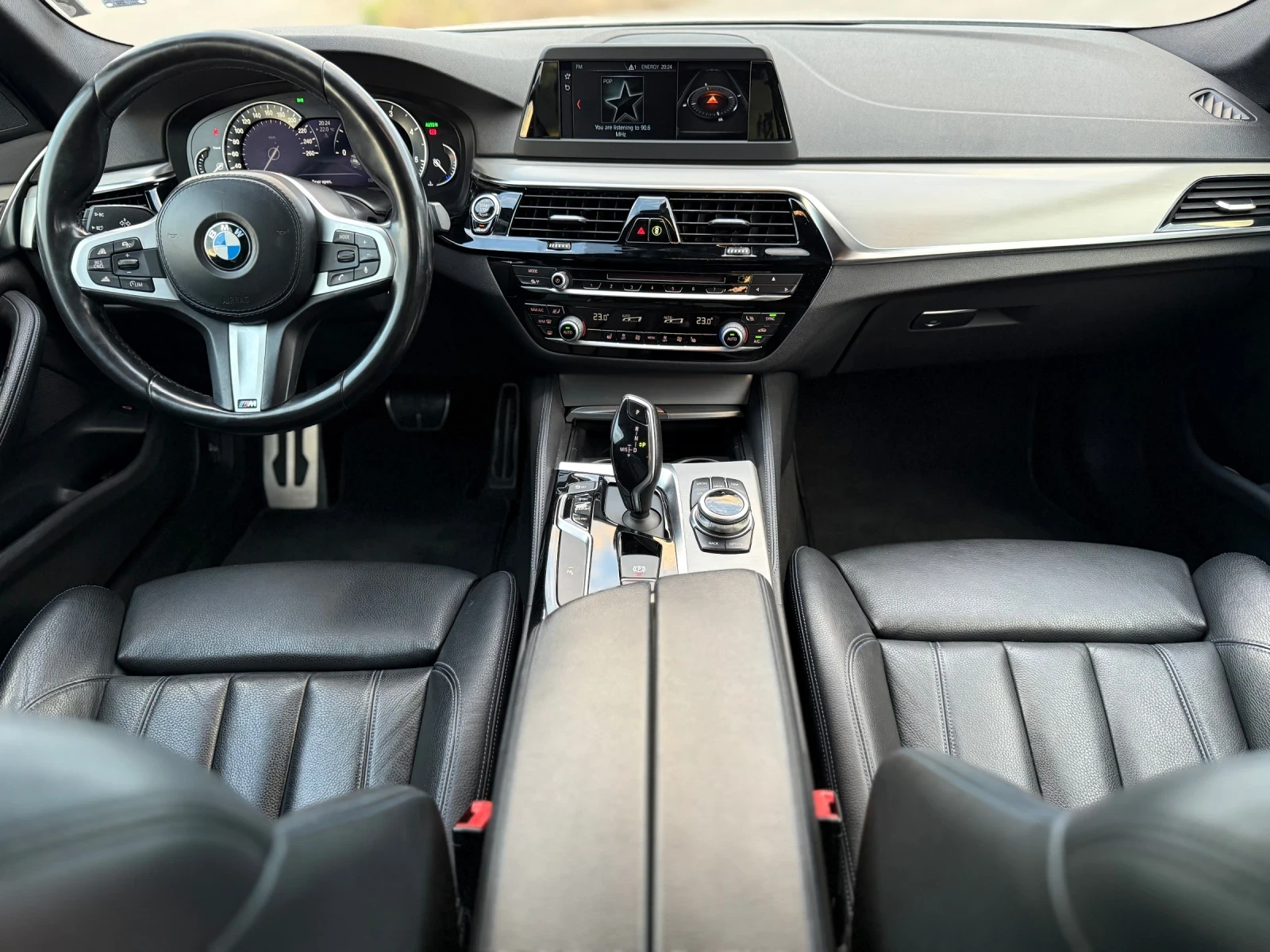 BMW 540 X-DRIVE* M-PACK* PODGREV* HEAD-UP* , снимка 9 - Автомобили и джипове - 54773509