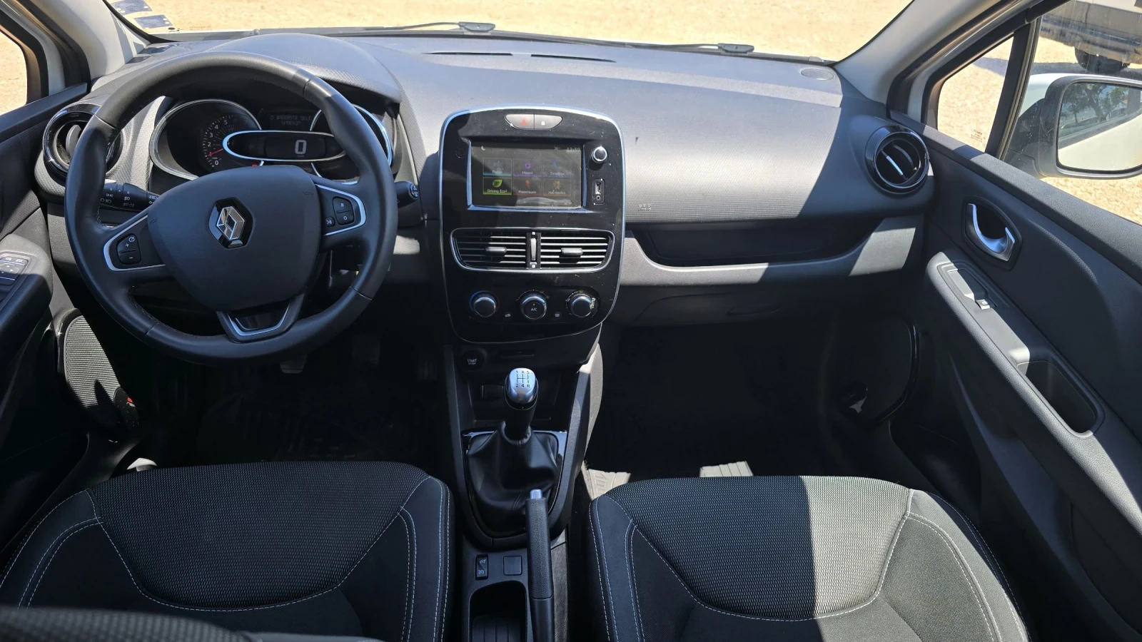 Renault Clio Energy TCe, снимка 7 - Автомобили и джипове - 54979496
