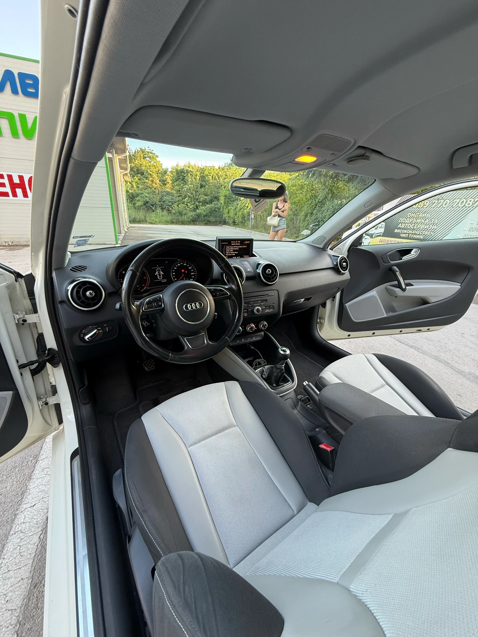 Audi A1 Sline | ОБСЛУЖЕНА | LED, снимка 11 - Автомобили и джипове - 55087905