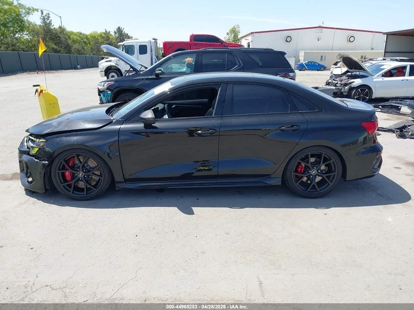 Audi Rs3 Автокредит Цена до България, снимка 7 - Автомобили и джипове - 55145574
