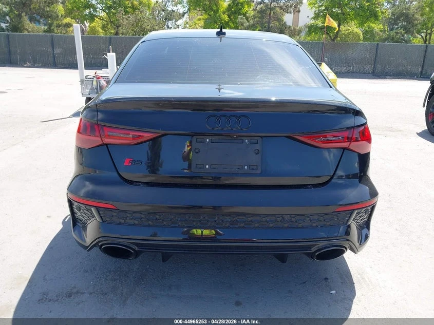 Audi Rs3 Автокредит Цена до България, снимка 5 - Автомобили и джипове - 55145574