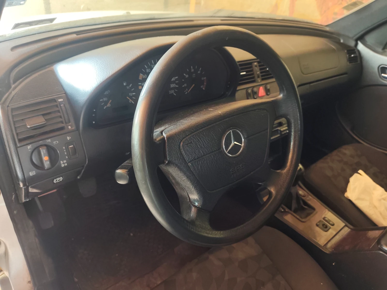 Mercedes-Benz C 250, снимка 2 - Автомобили и джипове - 55321439