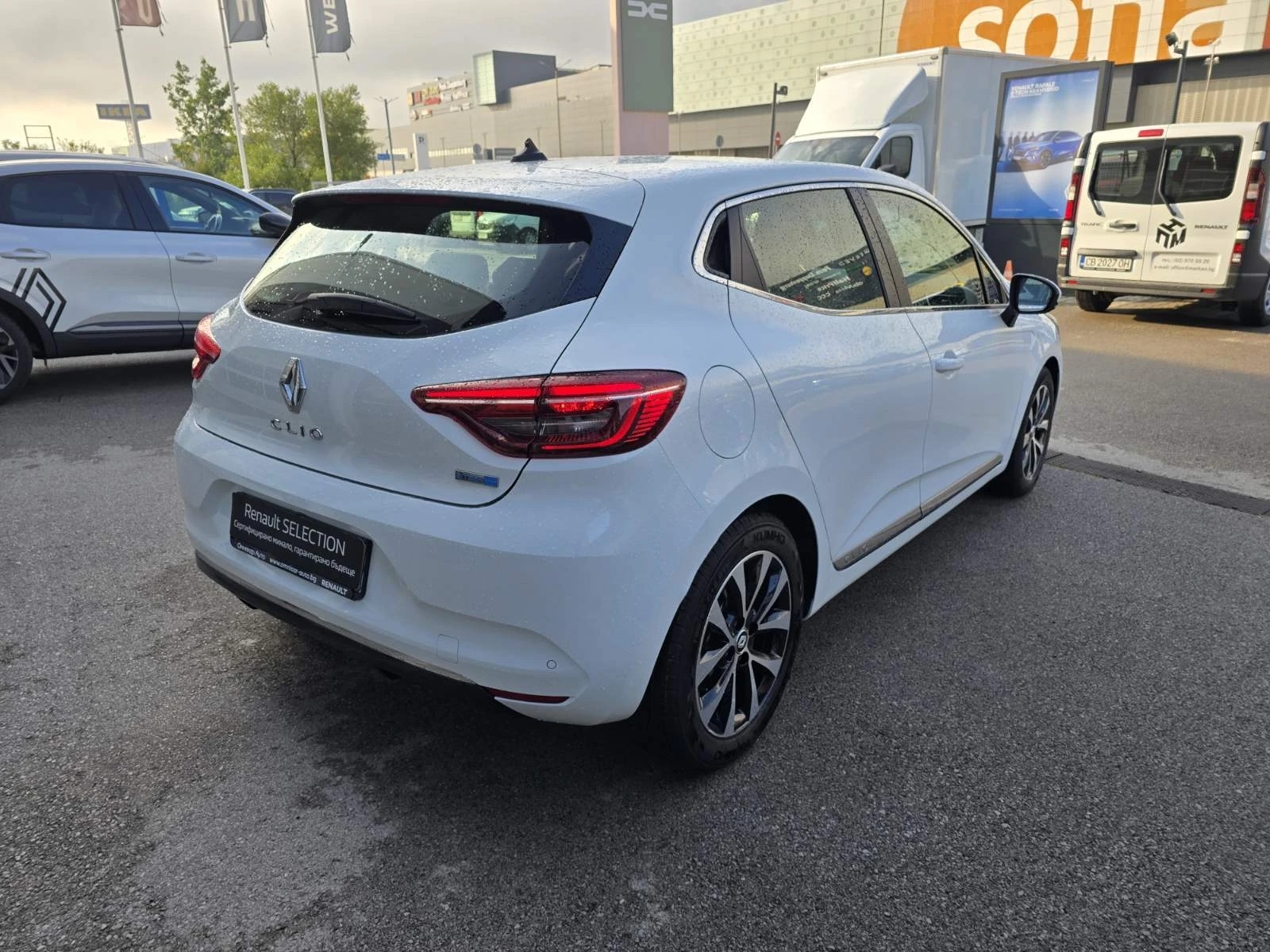 Renault Clio E-Tech Hybrid 90 EDC, снимка 5 - Автомобили и джипове - 55400334