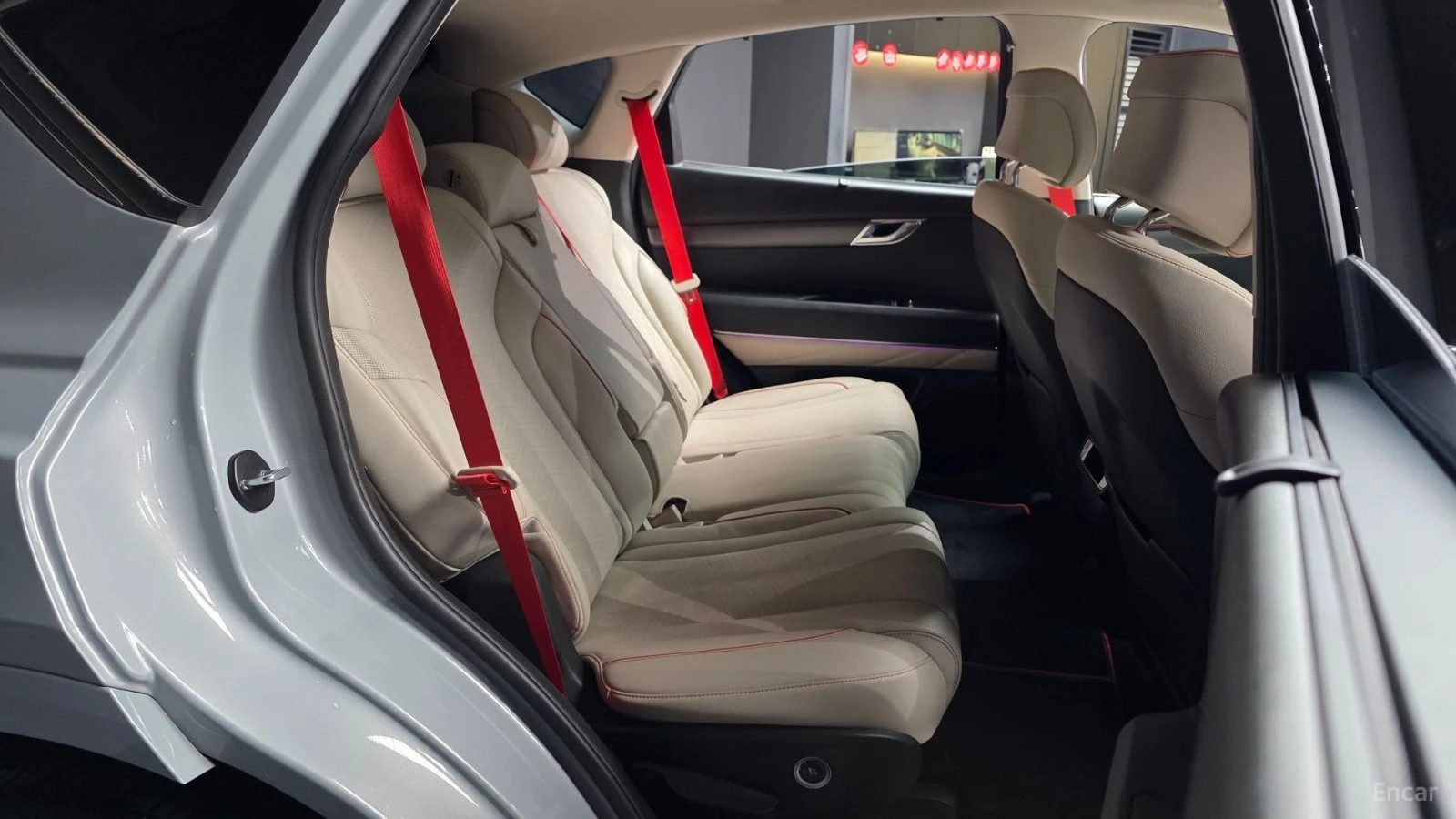 Genesis GV80 COUPE 2.5T AWD* 360* HUD* КОЖА* ОБДУХВ* НАВИ, снимка 10 - Автомобили и джипове - 55509111