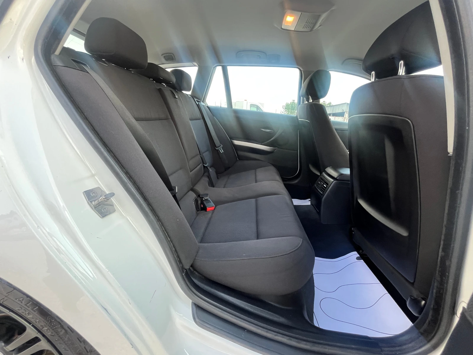 BMW 318 2.0D, 143ck, , ЛИЗИНГ, снимка 14 - Автомобили и джипове - 55673030