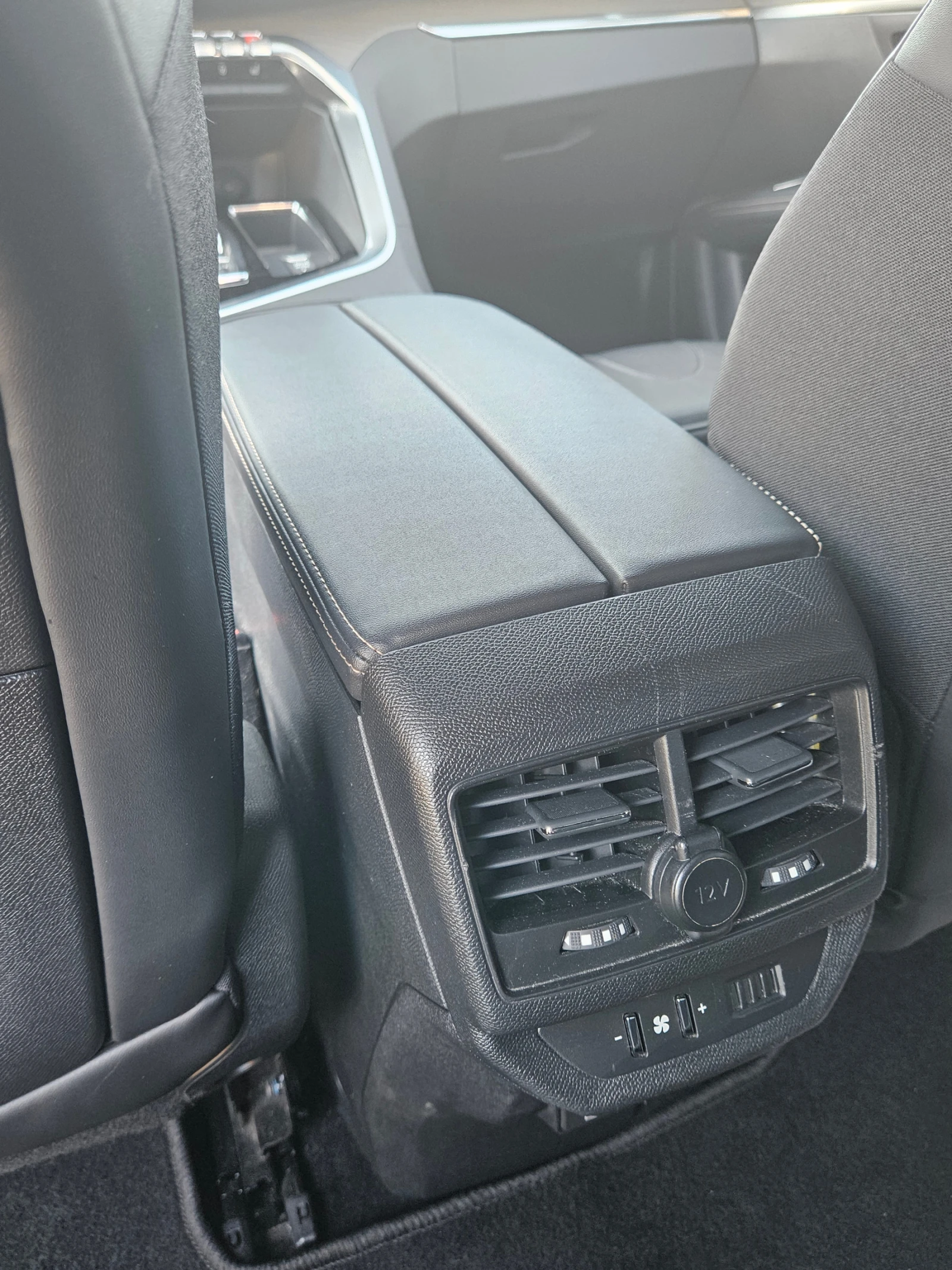 Peugeot 5008 GT-Line, снимка 13 - Автомобили и джипове - 55840824