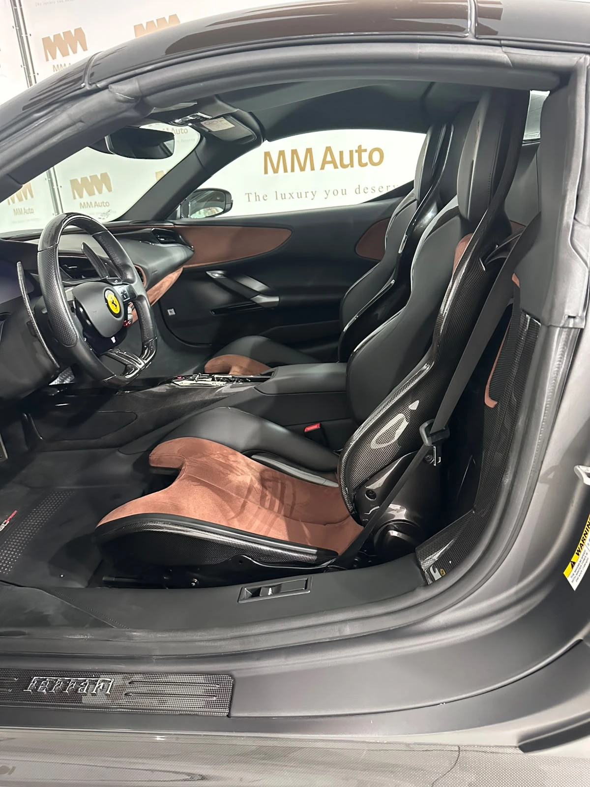 Ferrari SF 90 Spider* Full Carbon, снимка 8 - Автомобили и джипове - 56160421