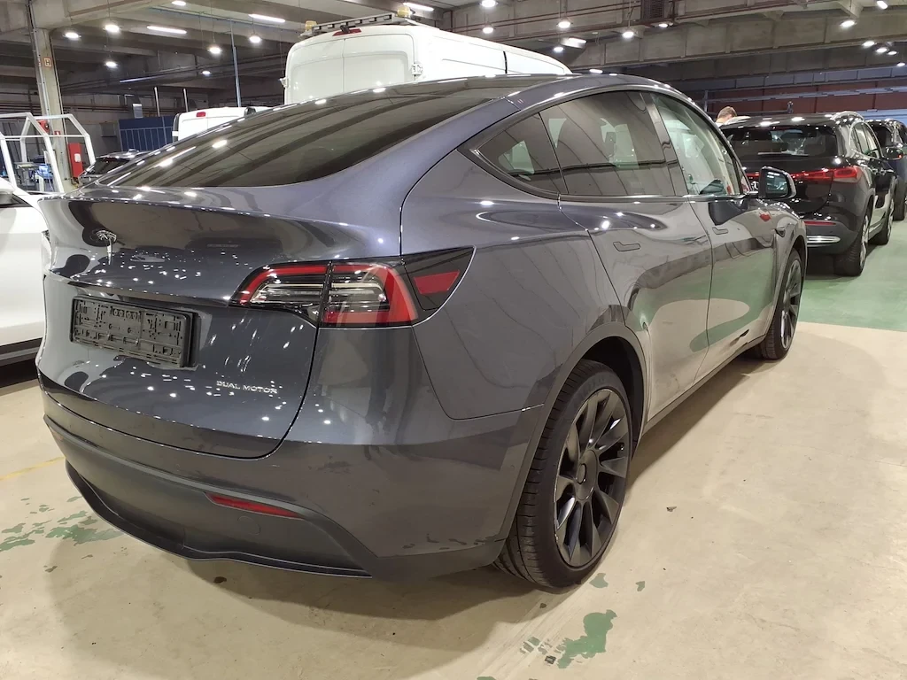 Tesla Model Y 75KWH LONG RANGE DUAL MOTOR PANO NAVI LEATHER, снимка 5 - Автомобили и джипове - 56199008