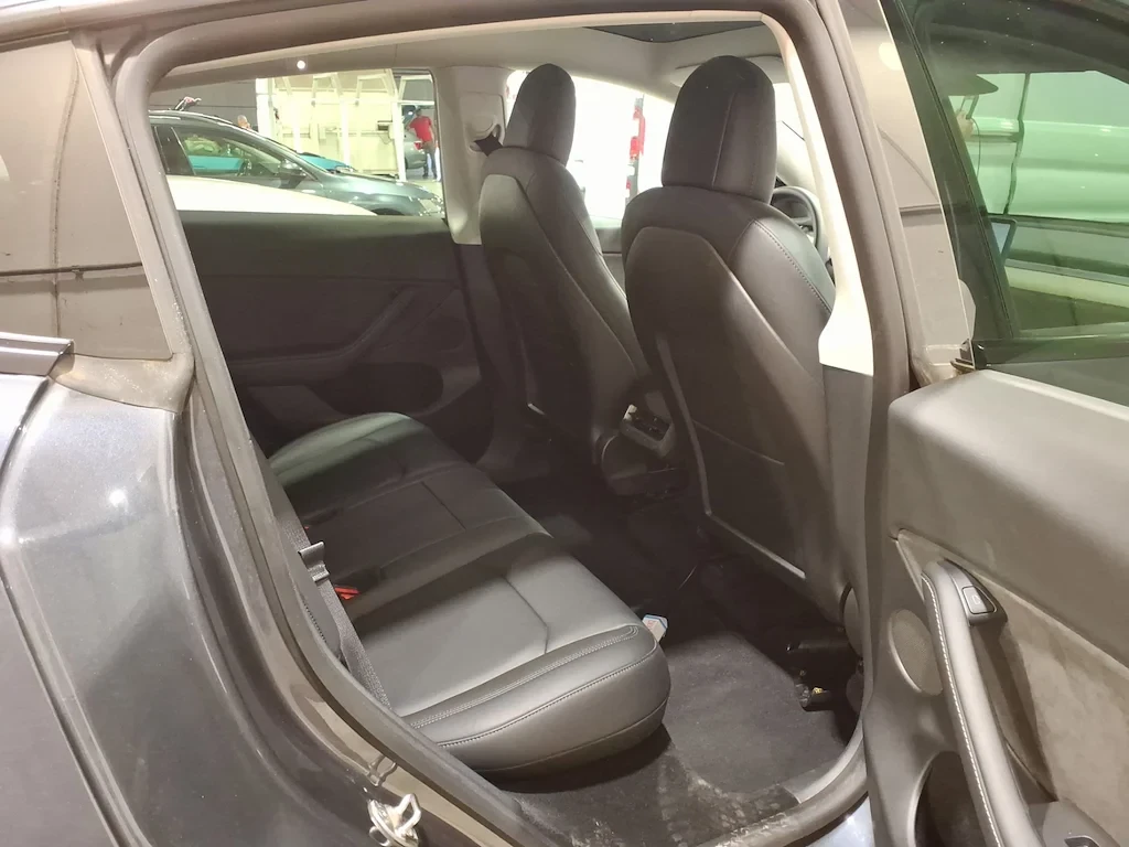 Tesla Model Y 75KWH LONG RANGE DUAL MOTOR PANO NAVI LEATHER, снимка 7 - Автомобили и джипове - 56199008