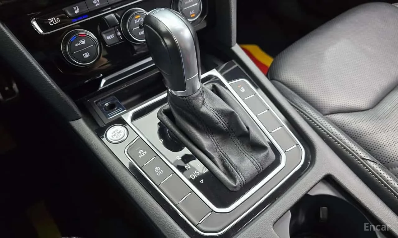 VW Arteon * 2.0 TDI Prestige * ЦЕНА ДО БГ, снимка 12 - Автомобили и джипове - 56699954