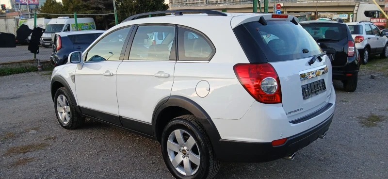 Chevrolet Captiva 2.0d 7МЕСТА, снимка 5 - Автомобили и джипове - 47719740