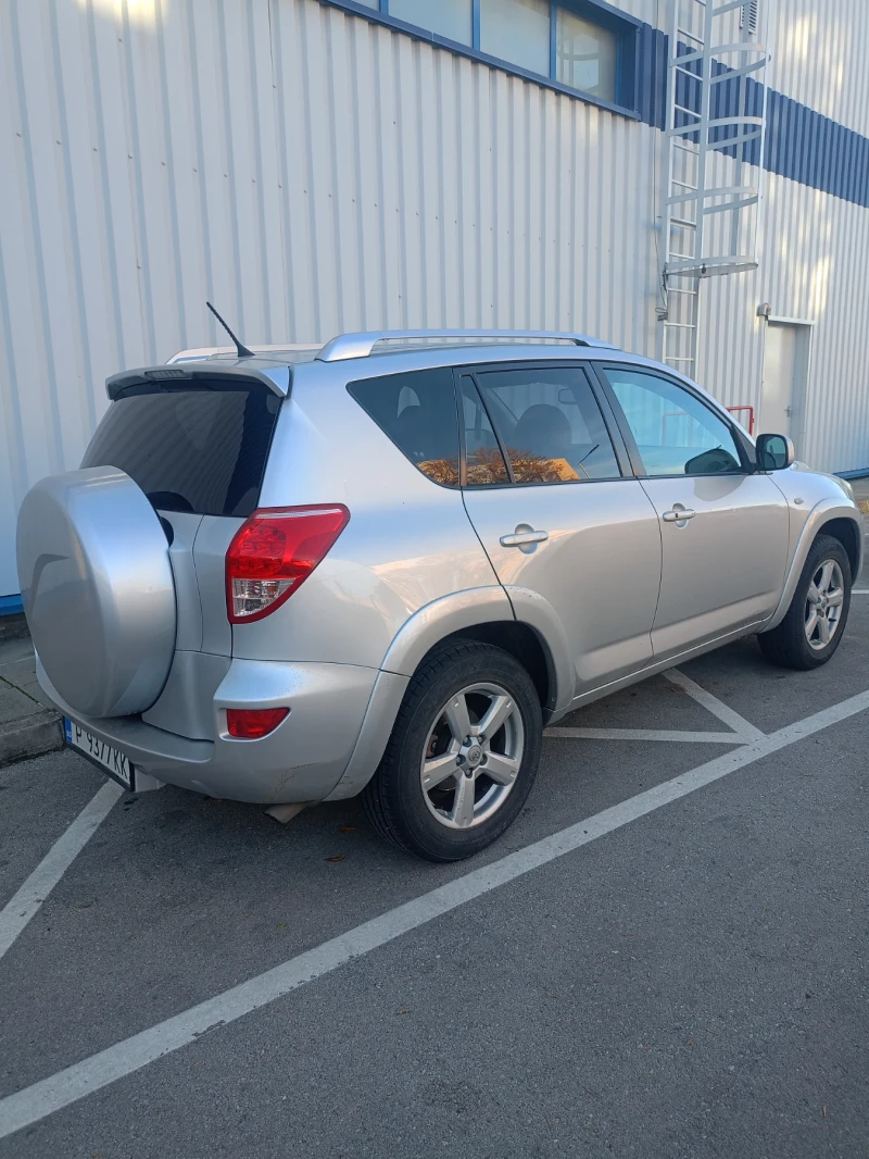 Toyota Rav4, снимка 10 - Автомобили и джипове - 52702526