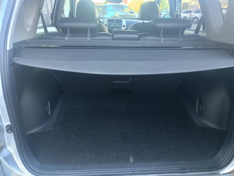 Toyota Rav4, снимка 8 - Автомобили и джипове - 52702526