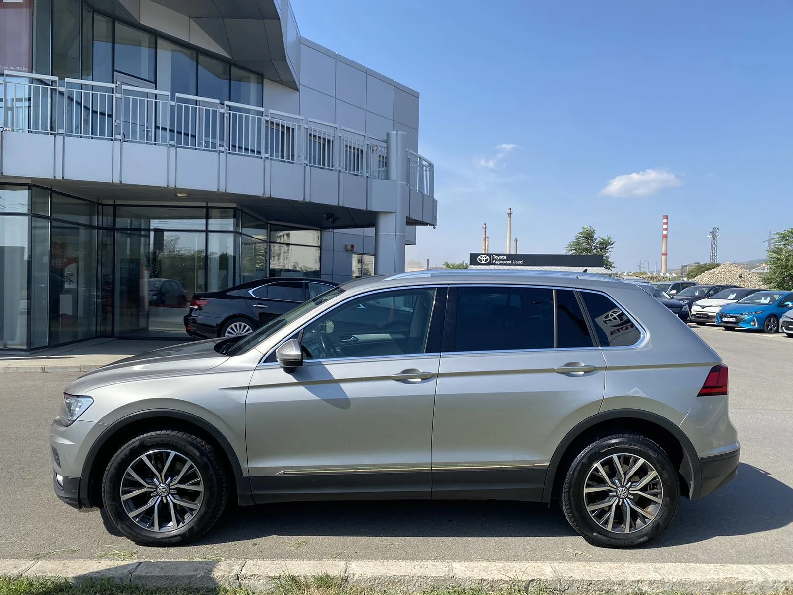 VW Tiguan 2.0 TDI 4MOTION - изображение 4