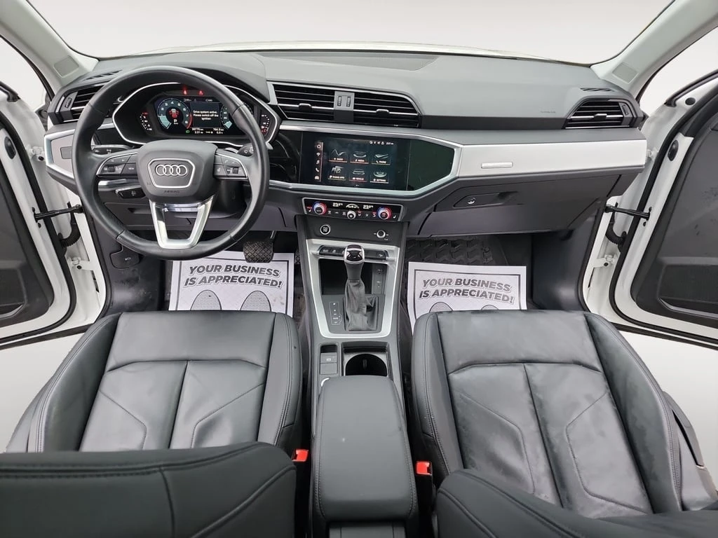 Audi Q3 * Komfort 45 TFSI quattro * CARFAX * БЕЗ ПЪРВОНАЧА - изображение 9