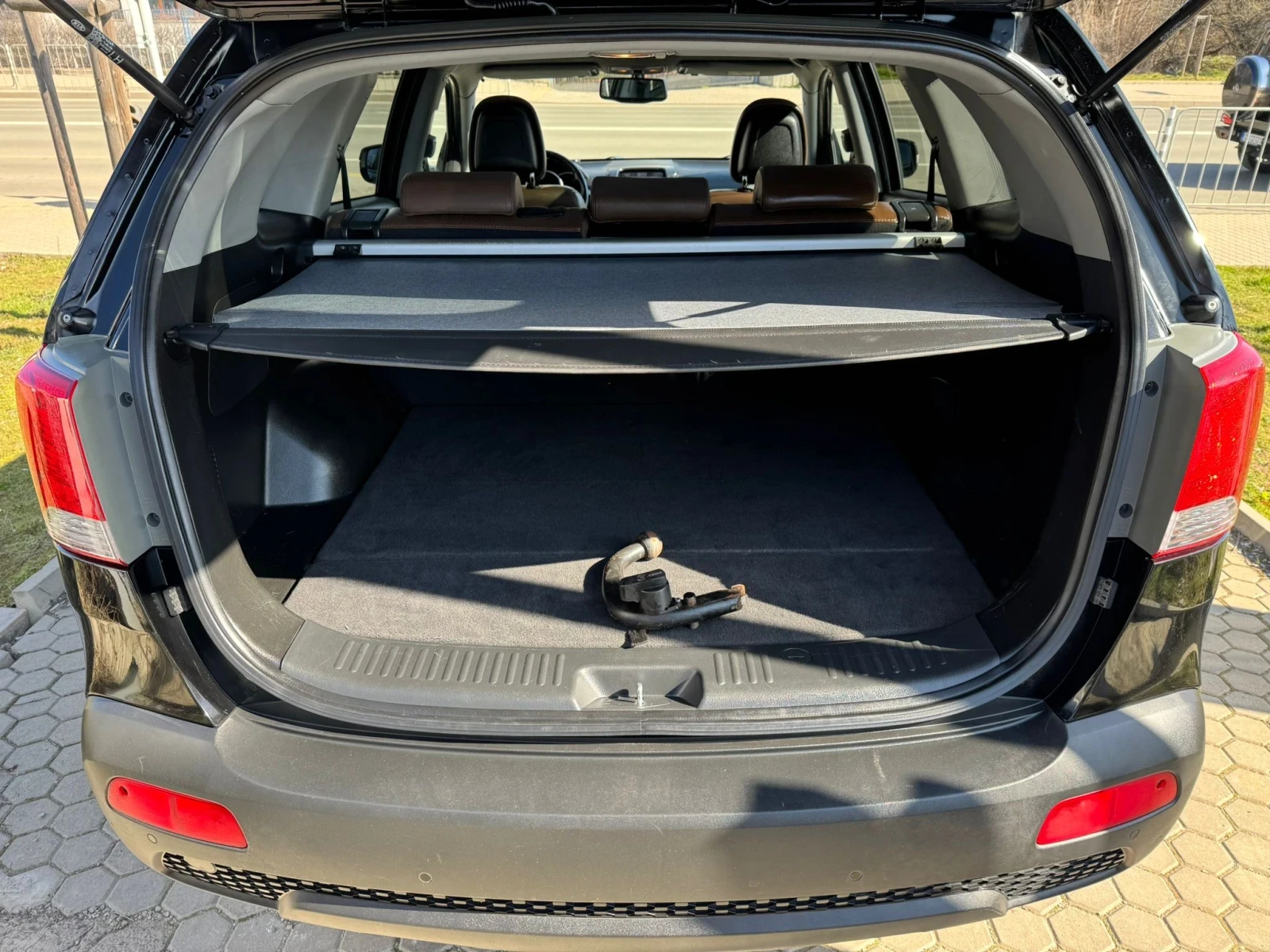 Kia Sorento 2.2CRDi/4x4/AVTOMAT, снимка 15 - Автомобили и джипове - 53765667