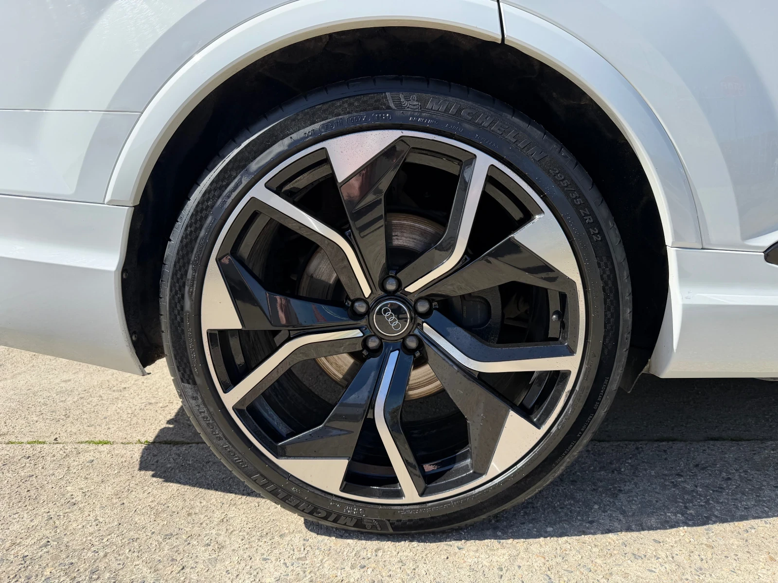 Audi SQ7 4.0 V8T quattro, снимка 16 - Автомобили и джипове - 53796895