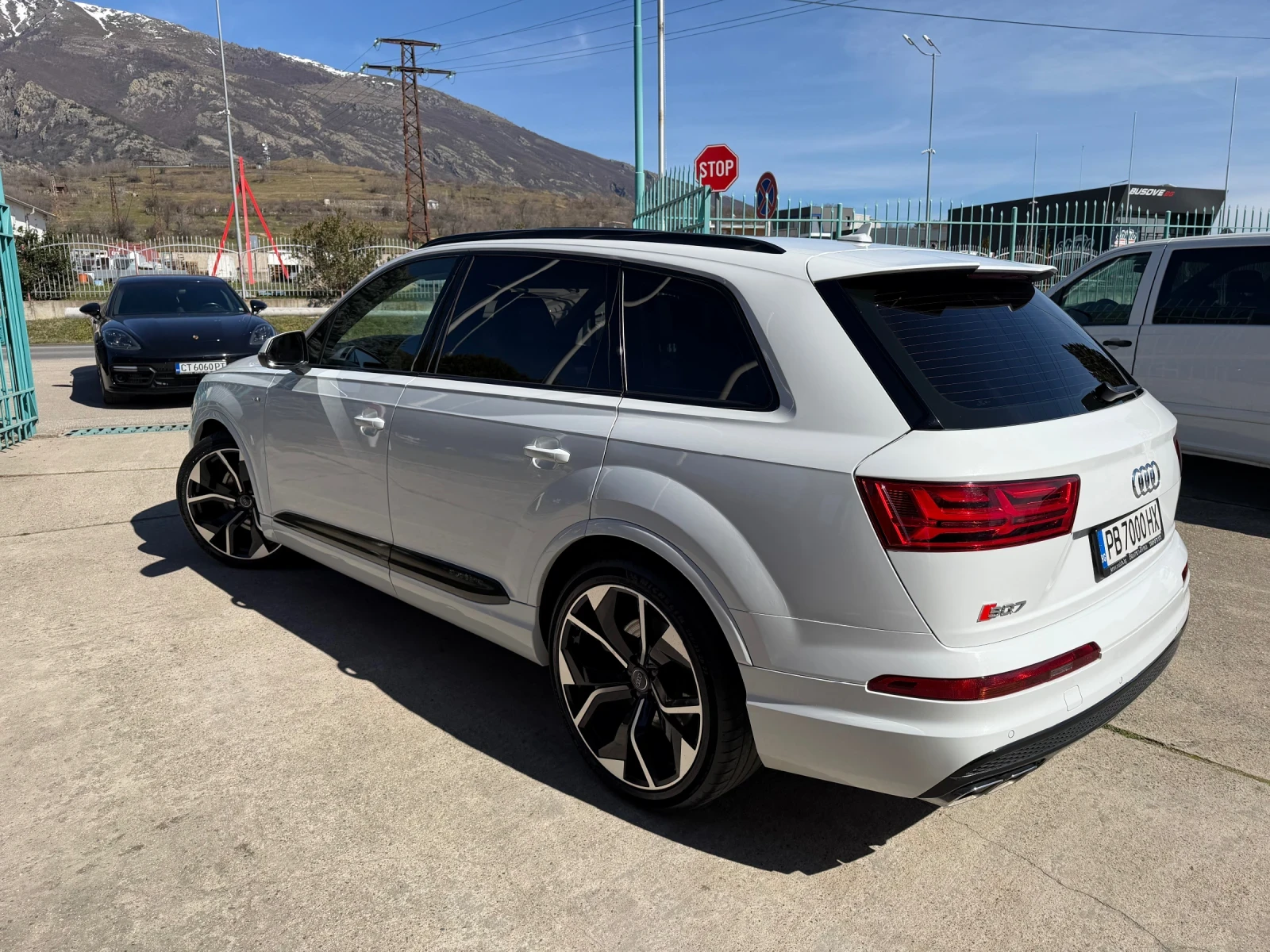 Audi SQ7 4.0 V8T quattro, снимка 12 - Автомобили и джипове - 53796895